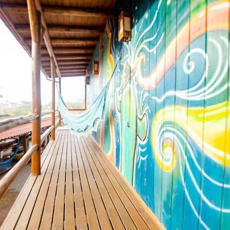 Hostel Quintal Do Rosa Прайя-ду-Роза Екстериор снимка