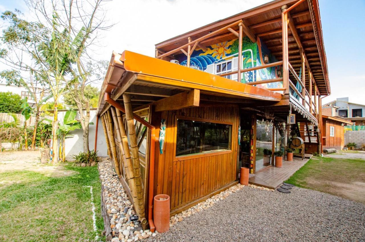 Hostel Quintal Do Rosa Прайя-ду-Роза Екстериор снимка